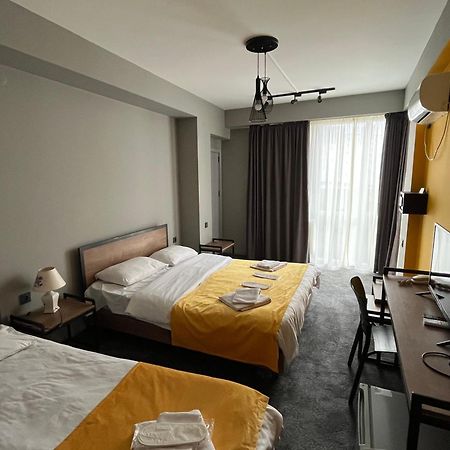Diuma Hotel Tbilisi Exterior photo